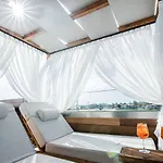 Apart Otel King's & Queen's - With Private Pool 4*