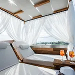 King's & Queen's - With Private Pool 4*