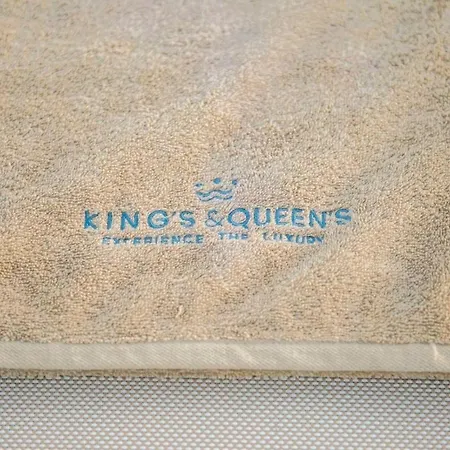 Lägenhetshotell King's & Queen's - With Private Pool 4*