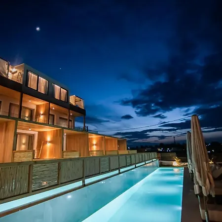 King's & Queen's - With Private Pool Aparthotel *
