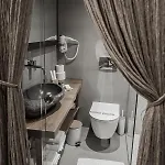 King's & Queen's - With Private Pool Hotel de apartamente