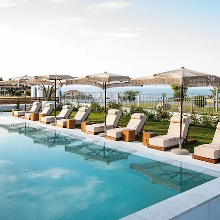 King's & Queen's - With Private Pool 4* 아피토스