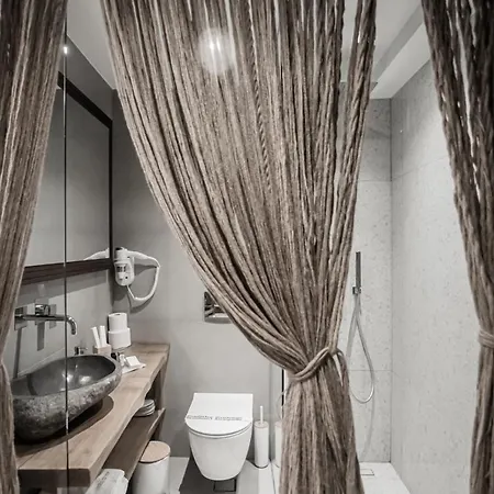 King's & Queen's - With Private Pool Άφυτος