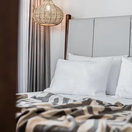 Hotel apartamentowy King's & Queen's - With Private Pool 4*