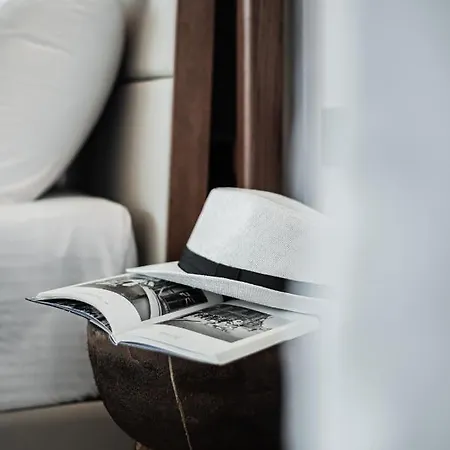 King's & Queen's - With Private Pool