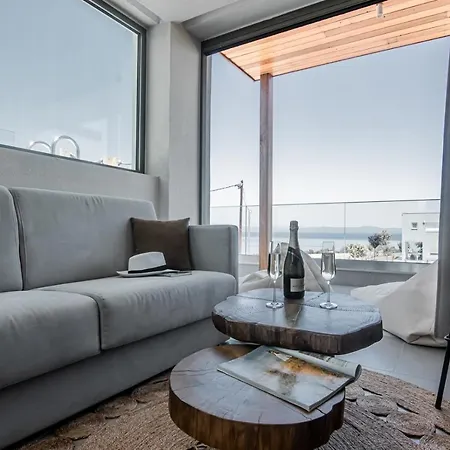 King's & Queen's - With Private Pool 4*