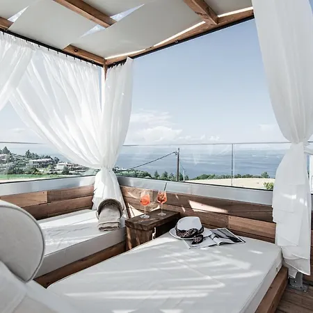 King's & Queen's - With Private Pool 4* Afytos
