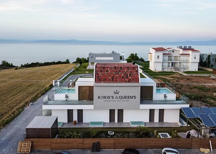 King's & Queen's - With Private Pool Ξενοδοχείο με διαμερίσματα Άφυτος