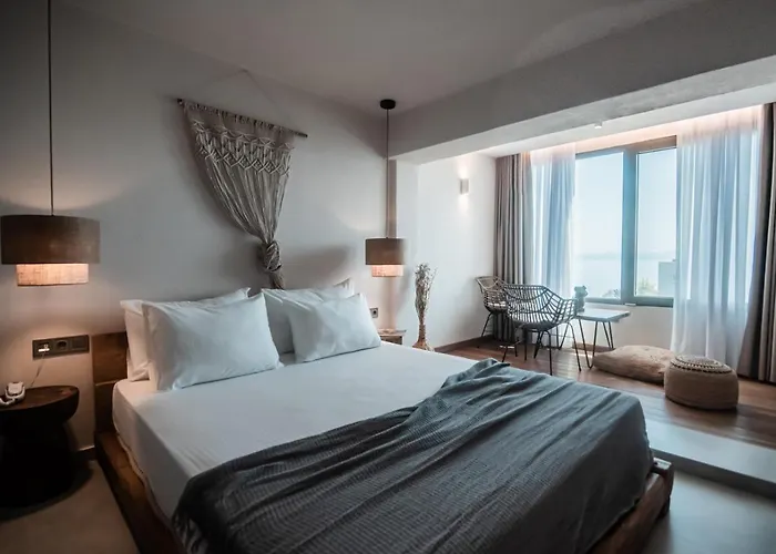 King's & Queen's - With Private Pool Апарт-отель 4*
