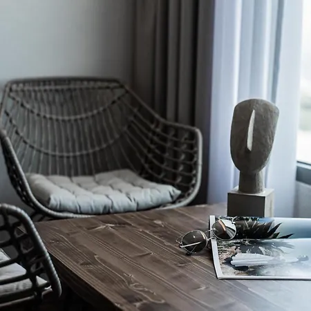 King's & Queen's - With Private Pool 4* أفيتوس