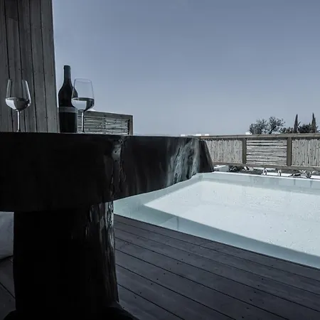 King's & Queen's - With Private Pool Ξενοδοχείο με διαμερίσματα