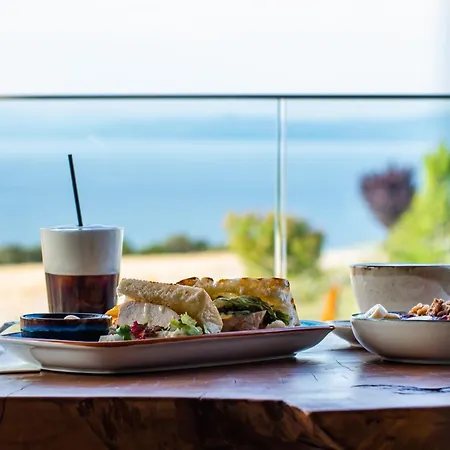 King's & Queen's - With Private Pool