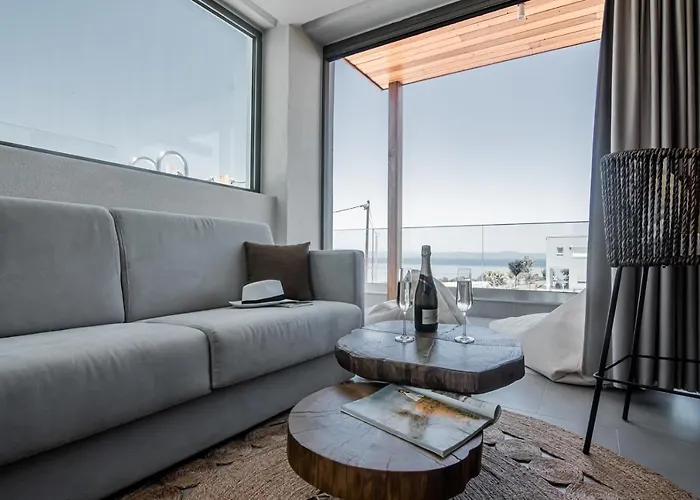 King's & Queen's - With Private Pool 4*