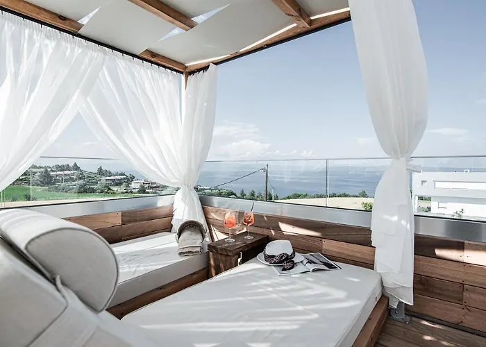 King's & Queen's - With Private Pool 4* Afytos